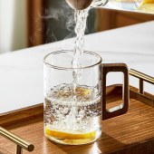 High Quality Large Capacity Household High Borosilicate Glass Tea Cup with Wooden Handle