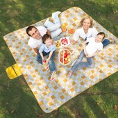 Picnic Blanket Waterproof Foldable Beach Blanket with Layer Thick Rug Handy Picnic Mat Tote Perfect for Beach Machine Washable