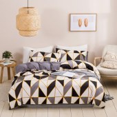 Patterned Bedding Set with Quilt Cover and Pillowcases